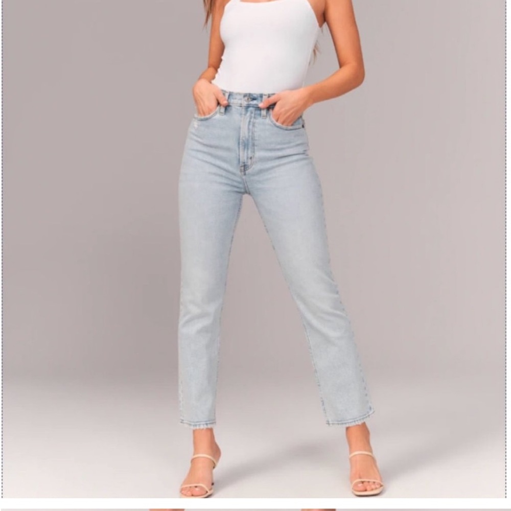 Abercrombie jeans regular length size 26 curve love